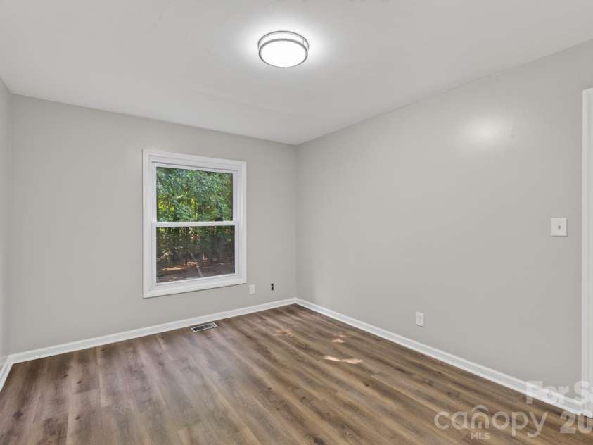 4531 Belhaven Forest Drive, Gastonia, NC 28056.  MLS# CAR4402890, YatesRealty ID 37128. 