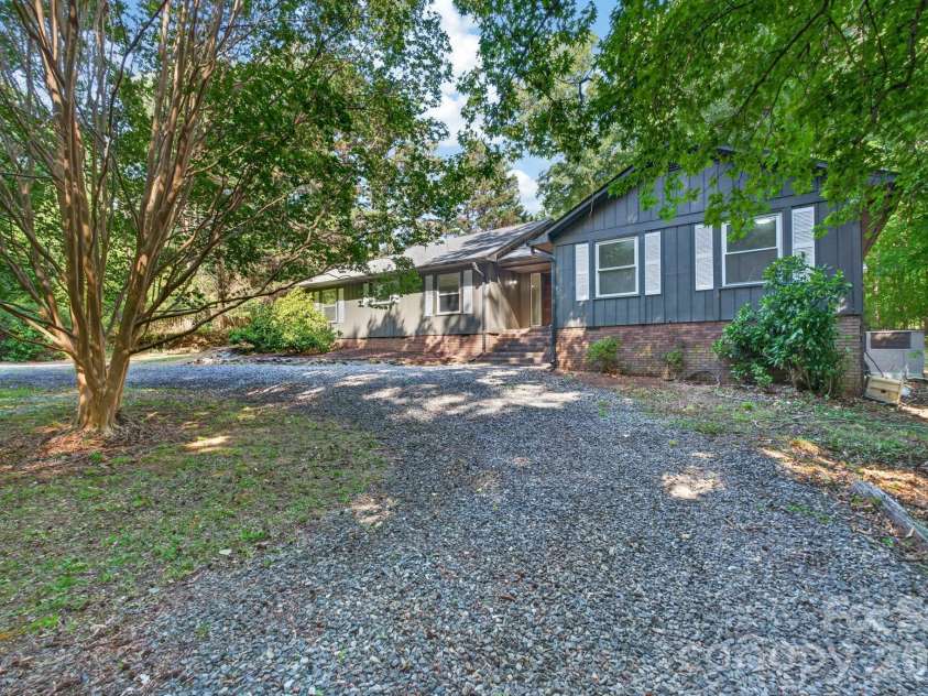 4531 Belhaven Forest Drive, Gastonia, NC 28056.  MLS# CAR4402890, YatesRealty ID 37128. 