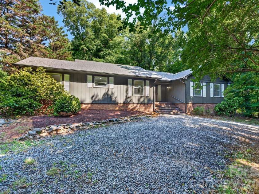 4531 Belhaven Forest Drive, Gastonia, NC 28056.  MLS# CAR4402890, YatesRealty ID 37128. 