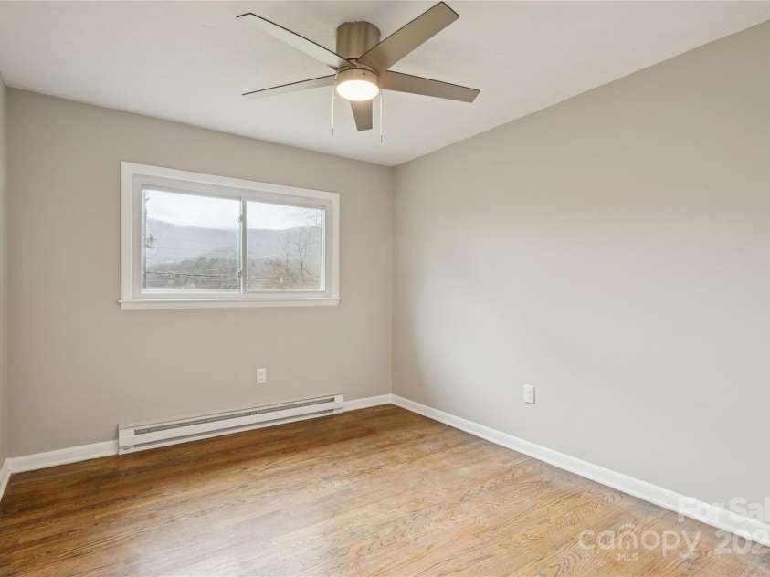 1126 Old US 70 Highway, Black Mountain, NC 28711.  MLS# CAR4326543, YatesRealty ID 3713. 2nd Bedroom