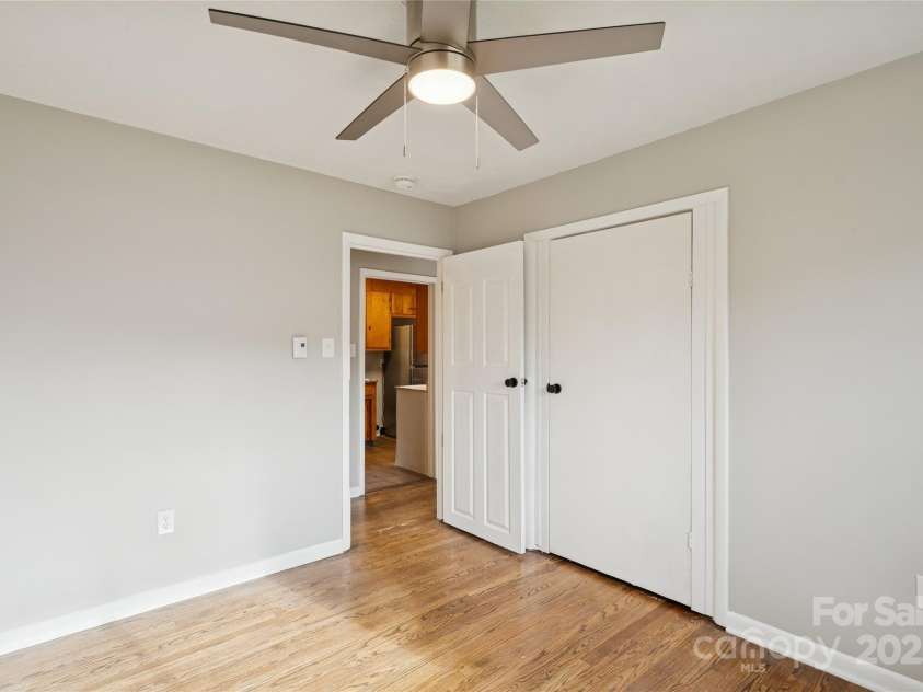 1126 Old US 70 Highway, Black Mountain, NC 28711.  MLS# CAR4326543, YatesRealty ID 3713. 2nd Bedroom