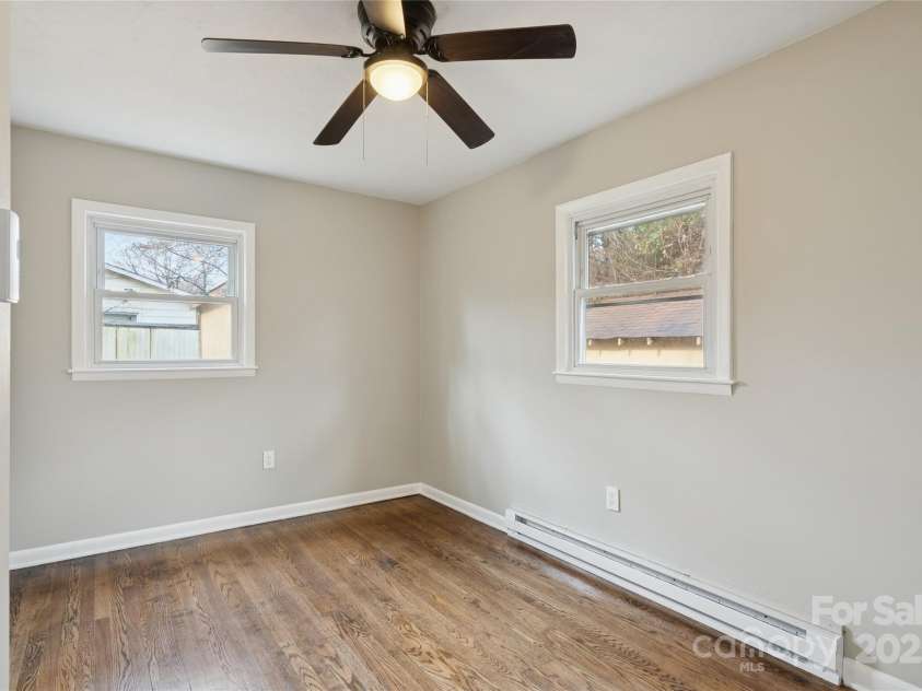 1126 Old US 70 Highway, Black Mountain, NC 28711.  MLS# CAR4326543, YatesRealty ID 3713. 3rd bedroom