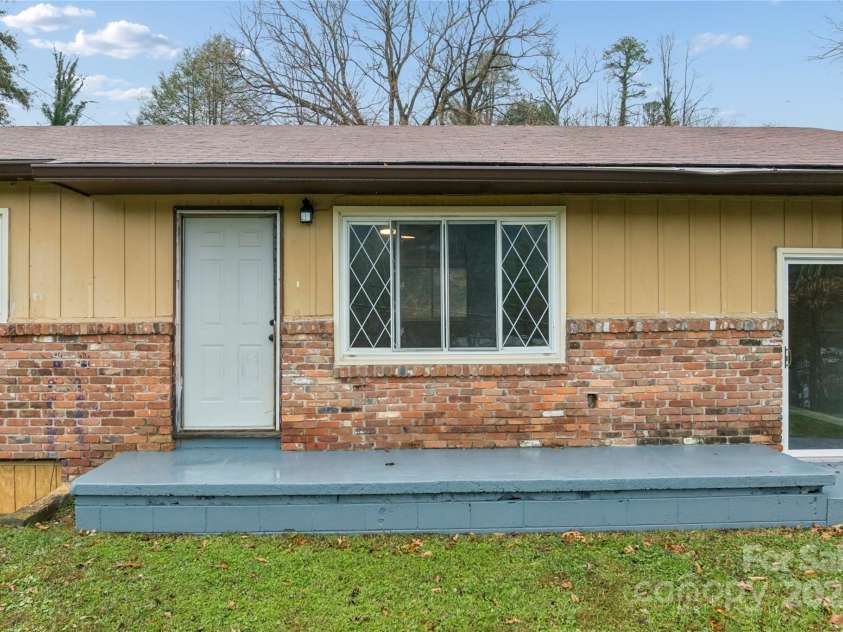 1126 Old US 70 Highway, Black Mountain, NC 28711.  MLS# CAR4326543, YatesRealty ID 3713. Exterior