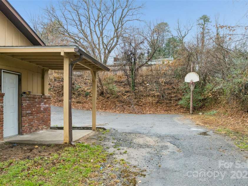 1126 Old US 70 Highway, Black Mountain, NC 28711.  MLS# CAR4326543, YatesRealty ID 3713. Exterior