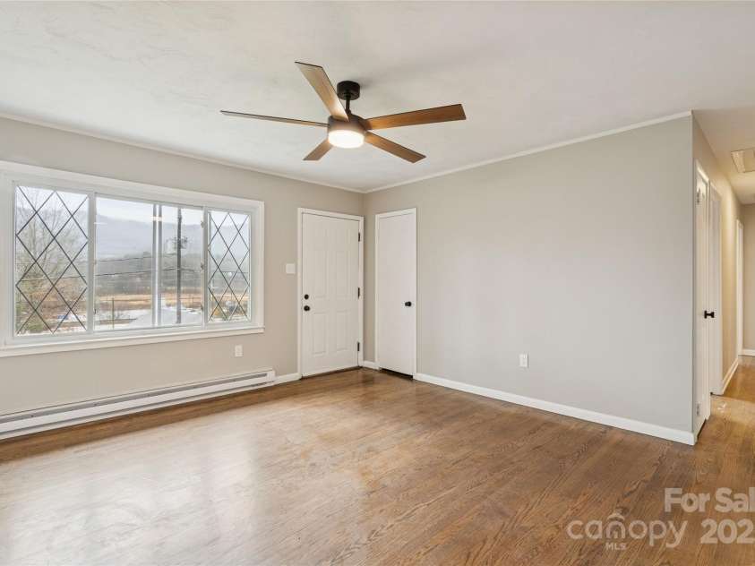 1126 Old US 70 Highway, Black Mountain, NC 28711.  MLS# CAR4326543, YatesRealty ID 3713. Living room