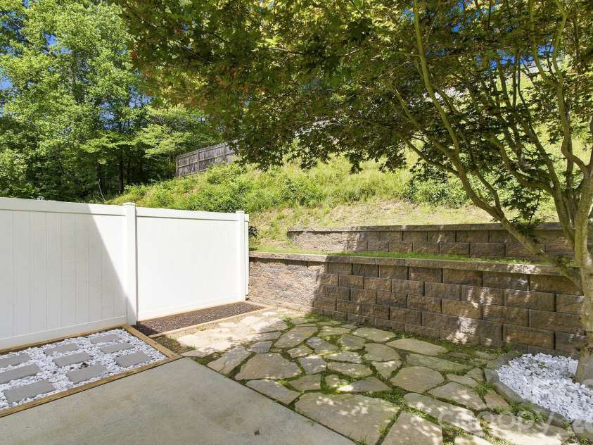 65 Cherry Laurel Lane, Swannanoa, NC 28778.  MLS# CAR4401892, YatesRealty ID 37130. 