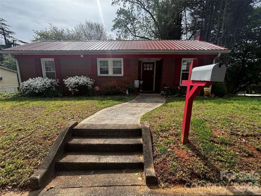 103 Silver Creek Road, Morganton, NC 28655.  MLS# CAR4402583, YatesRealty ID 37131. 