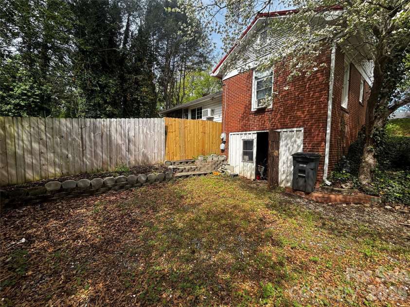 103 Silver Creek Road, Morganton, NC 28655.  MLS# CAR4402583, YatesRealty ID 37131. 