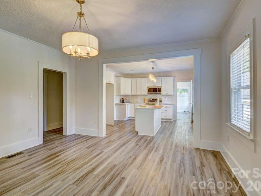 507 Elm Street, Cherryville, NC 28021.  MLS# CAR4402941, YatesRealty ID 37132. 