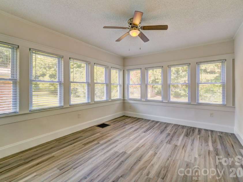 507 Elm Street, Cherryville, NC 28021.  MLS# CAR4402941, YatesRealty ID 37132. 