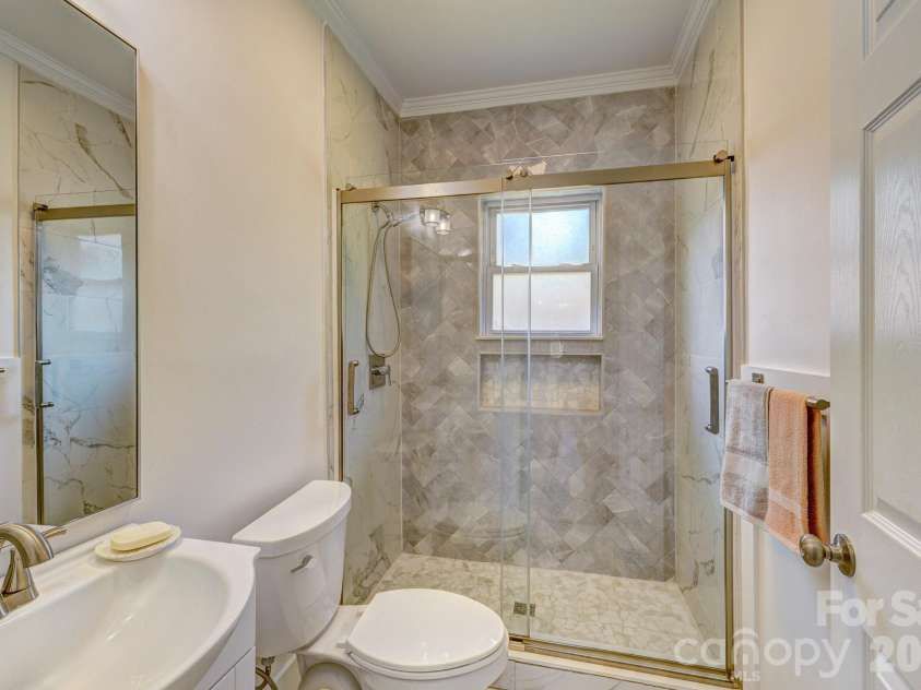 507 Elm Street, Cherryville, NC 28021.  MLS# CAR4402941, YatesRealty ID 37132. 
