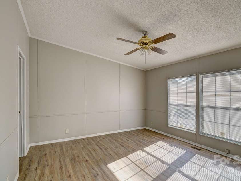 109 Indian Creek Drive, Shelby, NC 28152.  MLS# CAR4402850, YatesRealty ID 37133. 