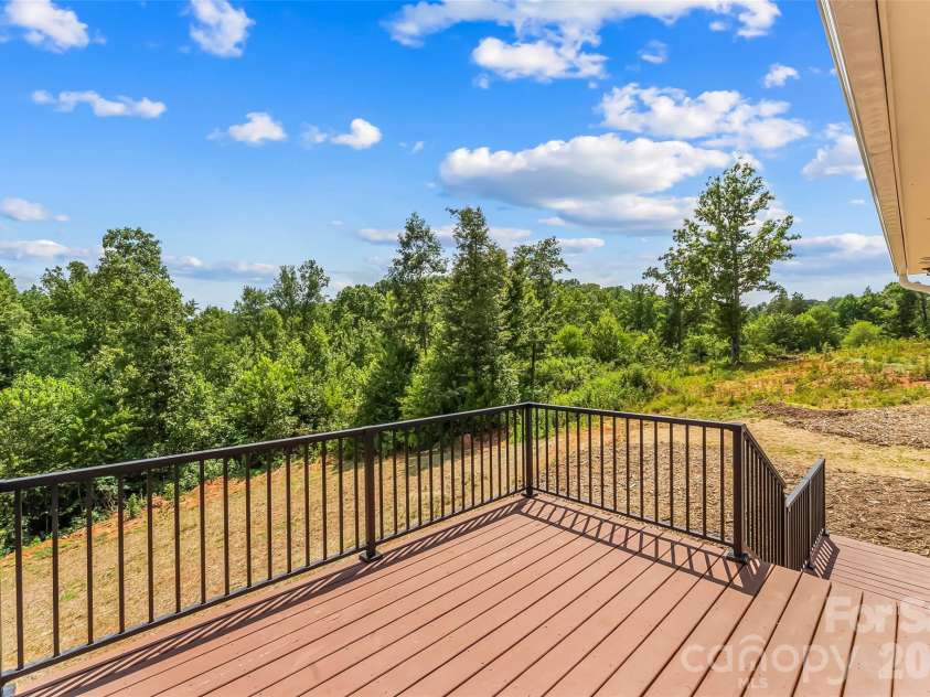 2456 Saratoga Run, Morganton, NC 28655.  MLS# CAR4402286, YatesRealty ID 37134. 
