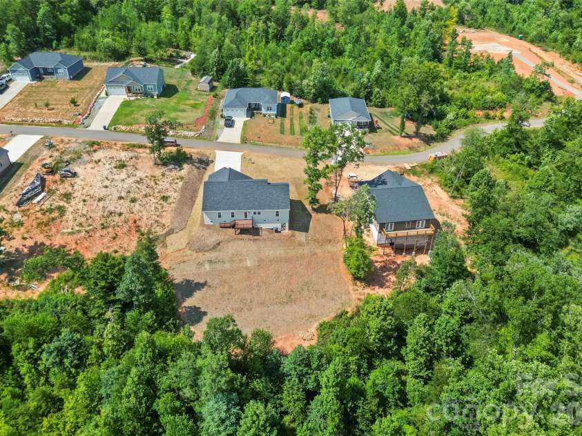 2456 Saratoga Run, Morganton, NC 28655.  MLS# CAR4402286, YatesRealty ID 37134. 