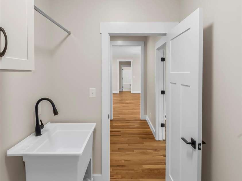 2456 Saratoga Run, Morganton, NC 28655.  MLS# CAR4402286, YatesRealty ID 37134. Laundry