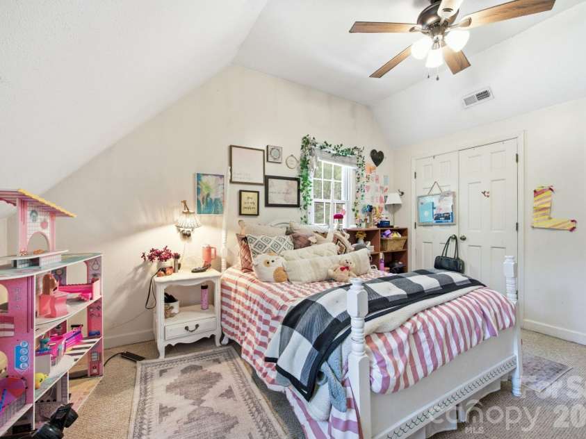 127 Abercrombie Road, Wake Forest, NC 27587.  MLS# CAR4403061, YatesRealty ID 37135. 