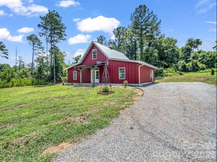 122 John Warren Drive, Forest City, NC 28043.  MLS# CAR4403495, YatesRealty ID 37138. 