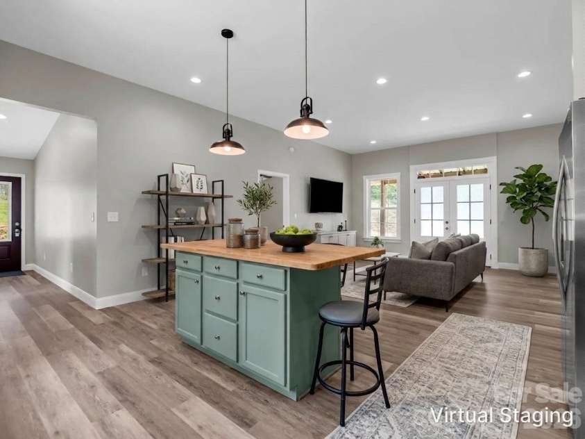 122 John Warren Drive, Forest City, NC 28043.  MLS# CAR4403495, YatesRealty ID 37138. 