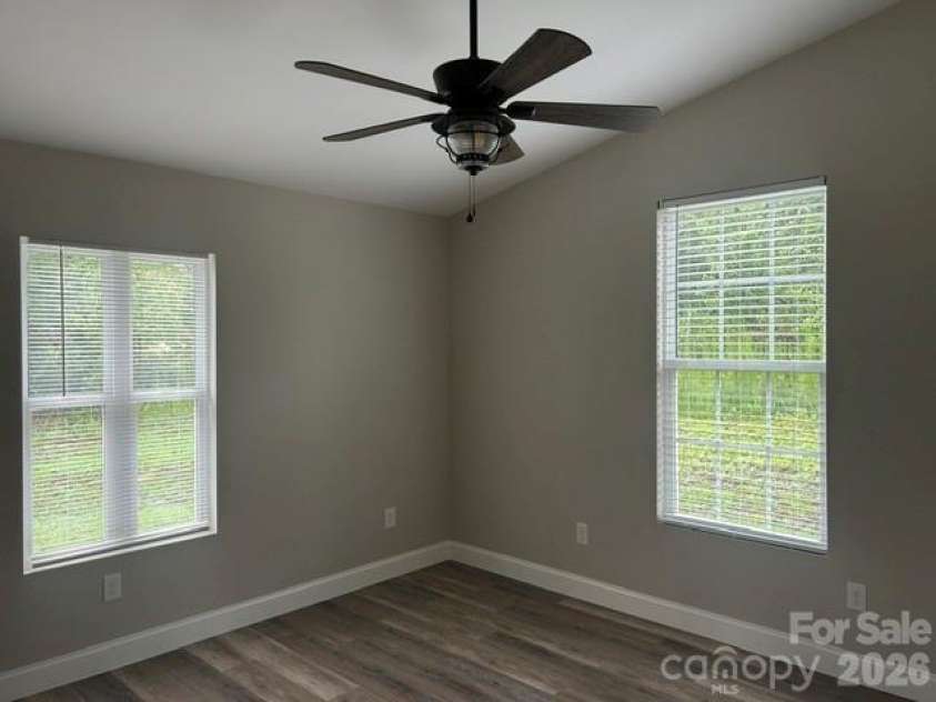 122 John Warren Drive, Forest City, NC 28043.  MLS# CAR4403495, YatesRealty ID 37138. Flex Room