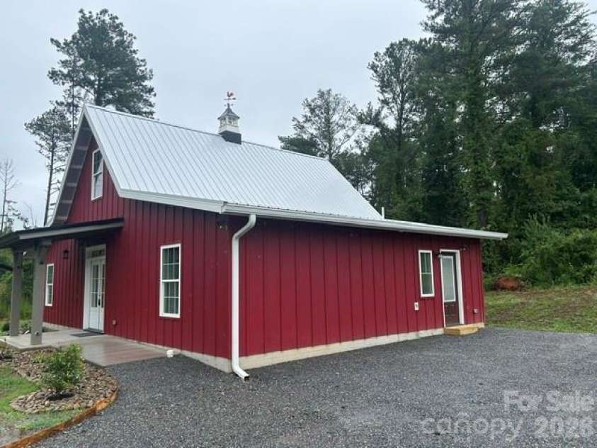 122 John Warren Drive, Forest City, NC 28043.  MLS# CAR4403495, YatesRealty ID 37138. Side entrance