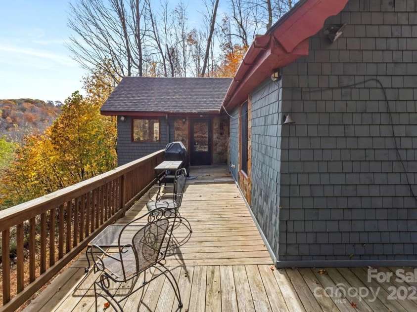 563 Bee Tree Lane, Mars Hill, NC 28754.  MLS# CAR4317356, YatesRealty ID 3714. Side deck