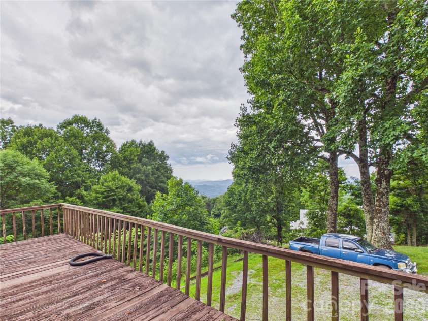 7904 Pinnacle Wind Lane, Lenoir, NC 28645.  MLS# CAR4403443, YatesRealty ID 37141. 