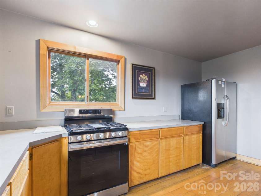 7904 Pinnacle Wind Lane, Lenoir, NC 28645.  MLS# CAR4403443, YatesRealty ID 37141. 