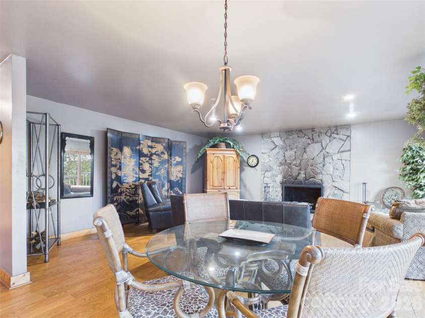 7904 Pinnacle Wind Lane, Lenoir, NC 28645.  MLS# CAR4403443, YatesRealty ID 37141. 