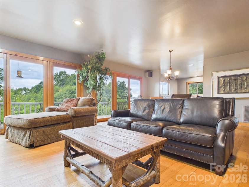 7904 Pinnacle Wind Lane, Lenoir, NC 28645.  MLS# CAR4403443, YatesRealty ID 37141. 