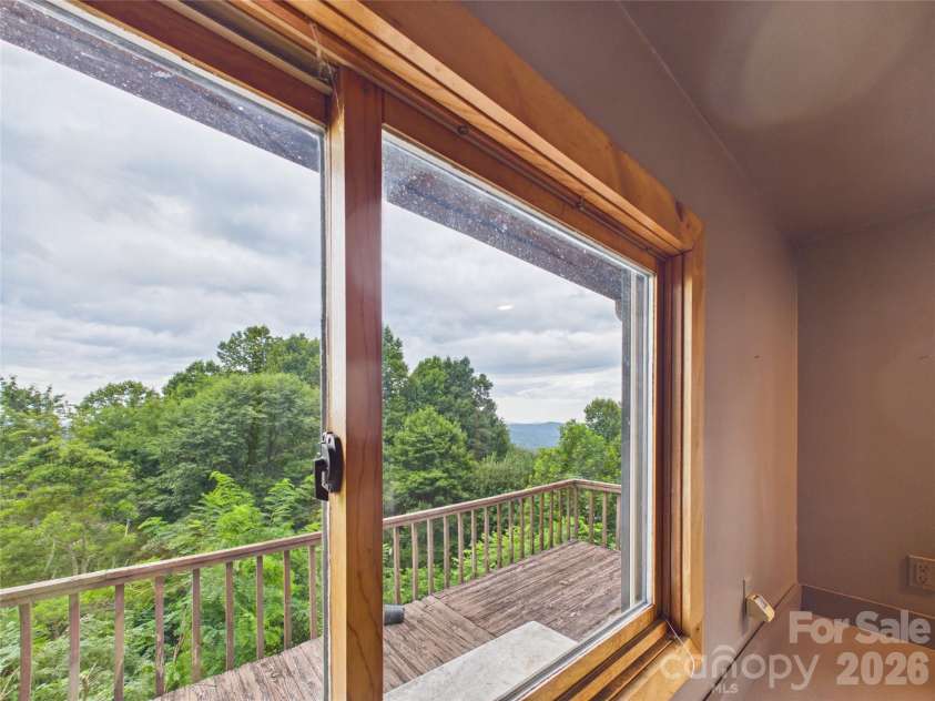7904 Pinnacle Wind Lane, Lenoir, NC 28645.  MLS# CAR4403443, YatesRealty ID 37141. 