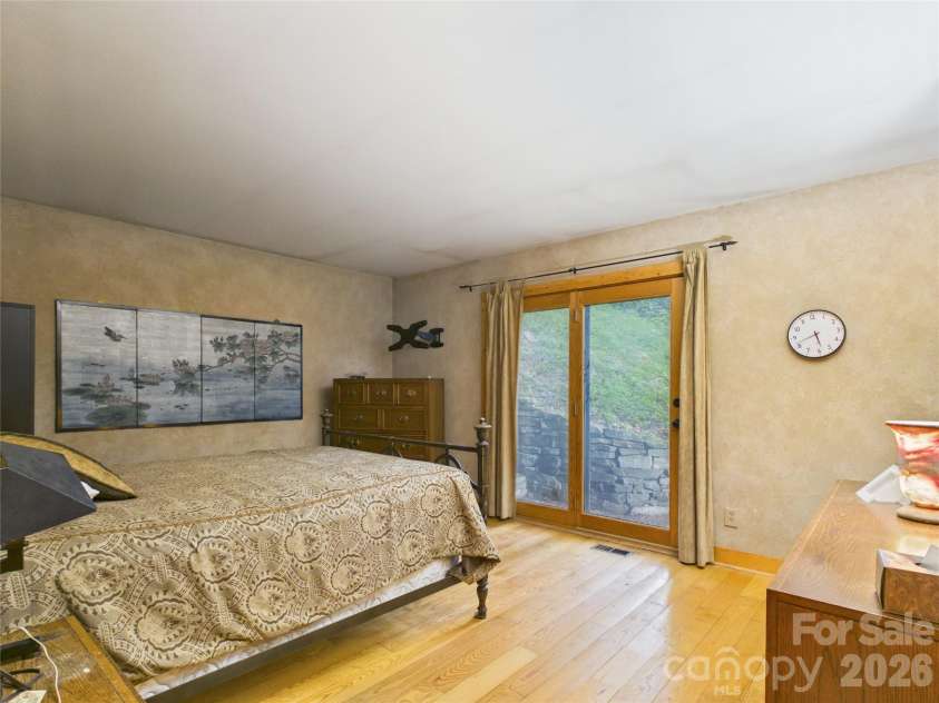 7904 Pinnacle Wind Lane, Lenoir, NC 28645.  MLS# CAR4403443, YatesRealty ID 37141. 