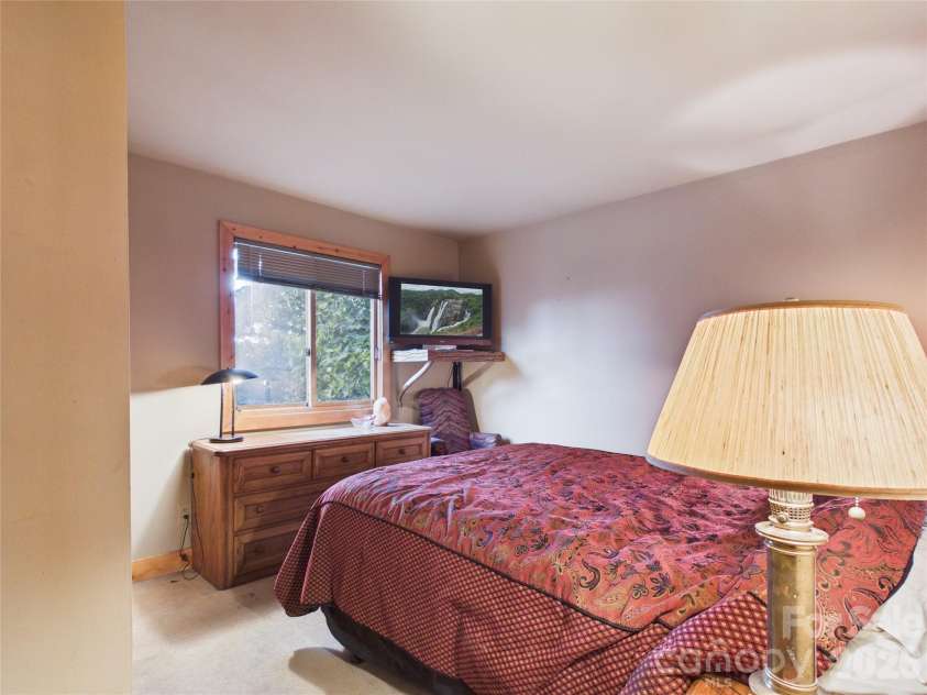 7904 Pinnacle Wind Lane, Lenoir, NC 28645.  MLS# CAR4403443, YatesRealty ID 37141. 