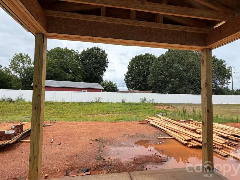 111 Tonbridge Way, Mooresville, NC 28115.  MLS# CAR4403640, YatesRealty ID 37142. 
