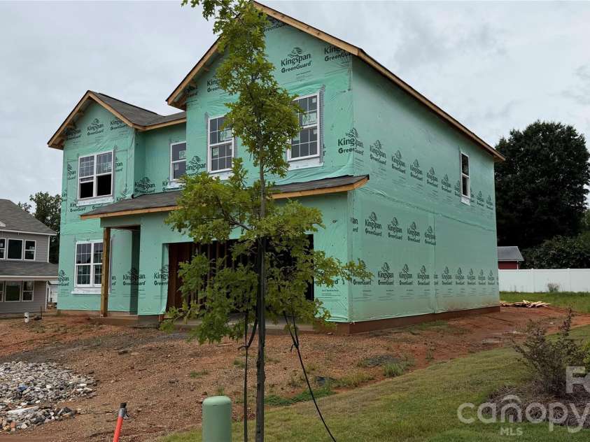 111 Tonbridge Way, Mooresville, NC 28115.  MLS# CAR4403640, YatesRealty ID 37142. 