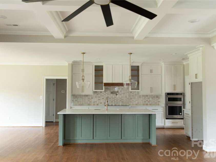 2927 Tavistock Lane, Lincolnton, NC 28092.  MLS# CAR4404018, YatesRealty ID 37143. 