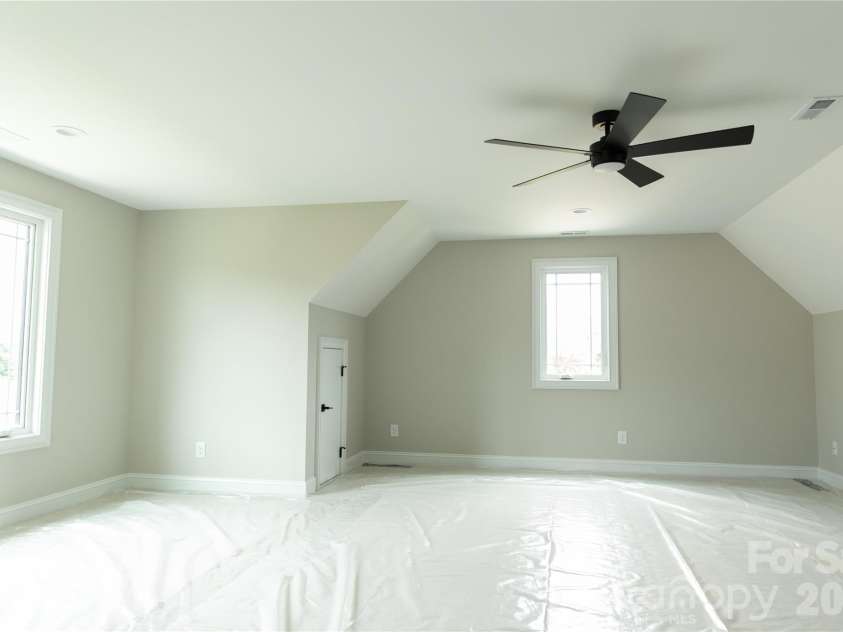 2927 Tavistock Lane, Lincolnton, NC 28092.  MLS# CAR4404018, YatesRealty ID 37143. 