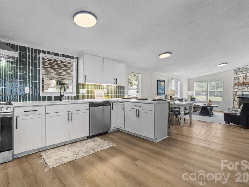 625 Lakeview Road, Salisbury, NC 28147.  MLS# CAR4401709, YatesRealty ID 37144. 
