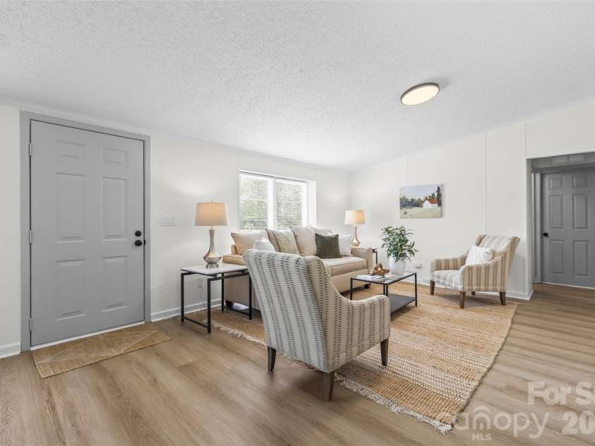 625 Lakeview Road, Salisbury, NC 28147.  MLS# CAR4401709, YatesRealty ID 37144. 