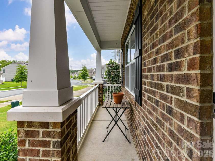 724 Larmore Avenue, Charlotte, NC 28216.  MLS# CAR4403712, YatesRealty ID 37147. 