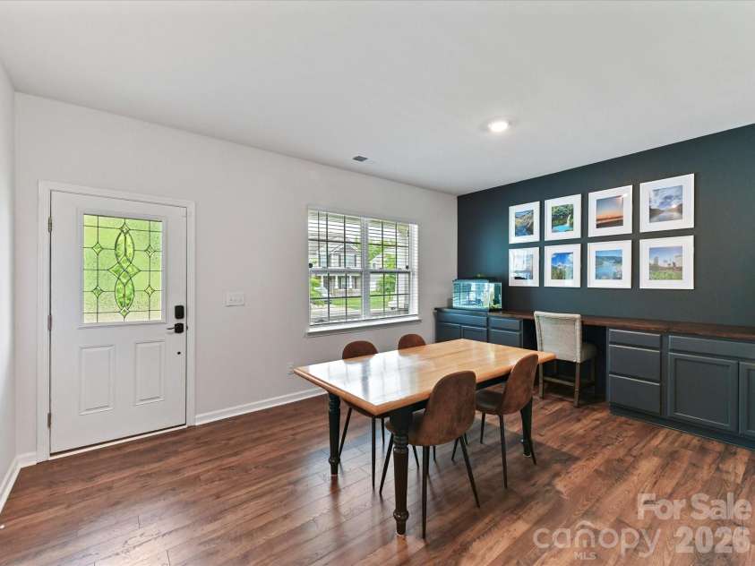 724 Larmore Avenue, Charlotte, NC 28216.  MLS# CAR4403712, YatesRealty ID 37147. 