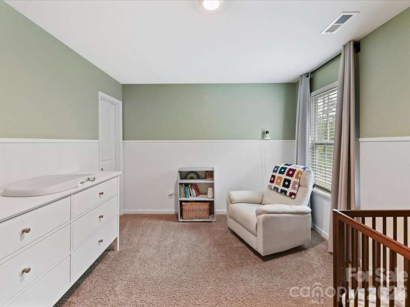 724 Larmore Avenue, Charlotte, NC 28216.  MLS# CAR4403712, YatesRealty ID 37147. 