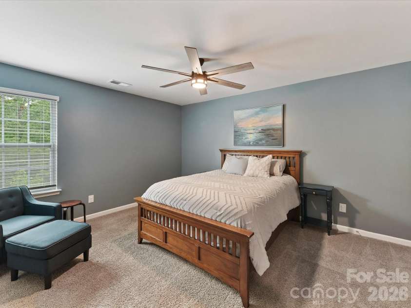 724 Larmore Avenue, Charlotte, NC 28216.  MLS# CAR4403712, YatesRealty ID 37147. 