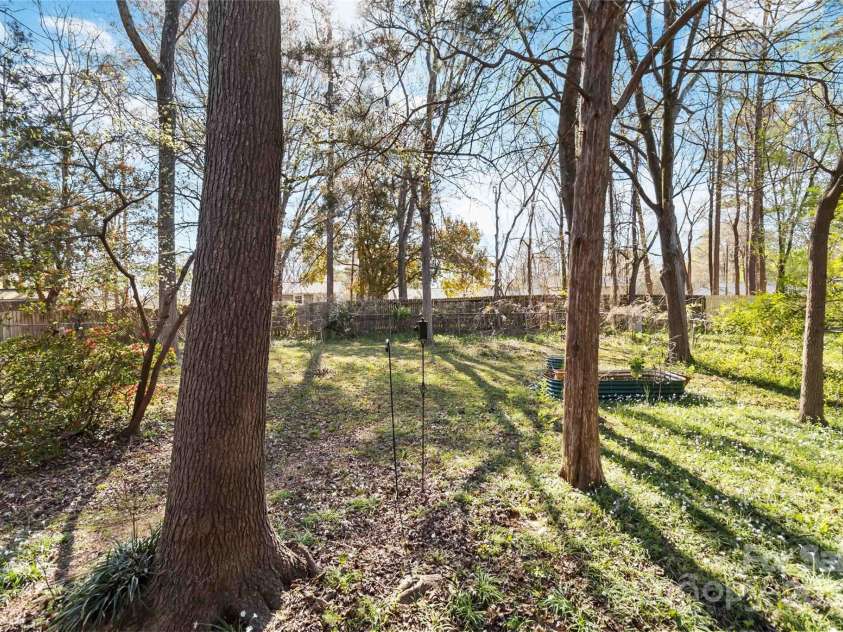 5012 Rolling Oak Lane, Charlotte, NC 28227.  MLS# CAR4235029, YatesRealty ID 3715. 