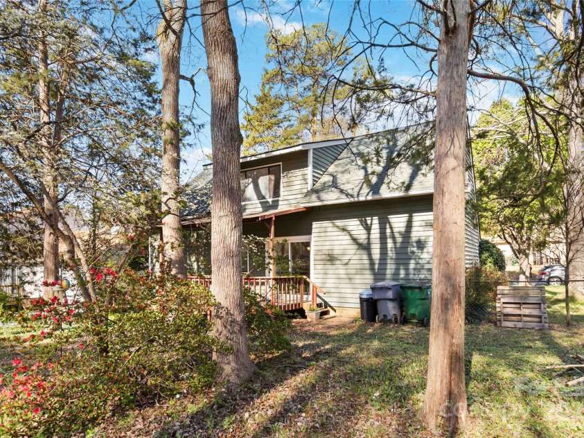 5012 Rolling Oak Lane, Charlotte, NC 28227.  MLS# CAR4235029, YatesRealty ID 3715. 