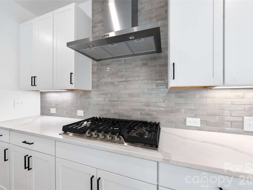 1116 Berryhill Road, Charlotte, NC 28208.  MLS# CAR4404505, YatesRealty ID 37154. Image is representation of similar floor plan, finishes may vary