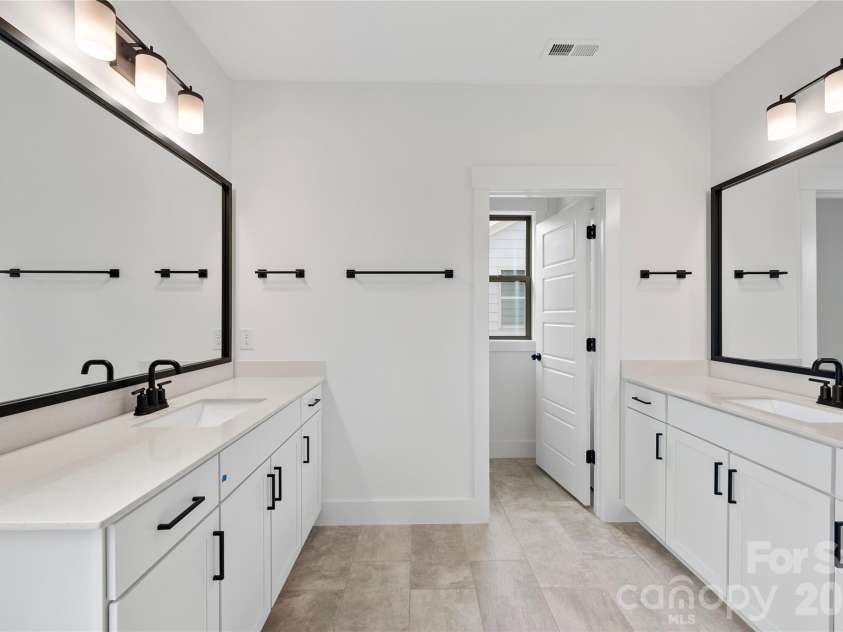 1116 Berryhill Road, Charlotte, NC 28208.  MLS# CAR4404505, YatesRealty ID 37154. Image is representation of similar floor plan, finishes may vary