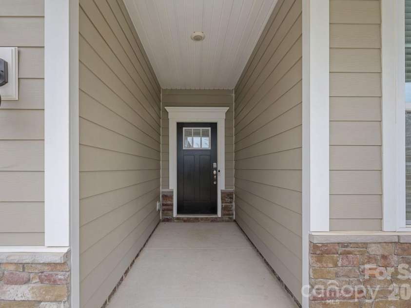 3075 Lydney Circle, Waxhaw, NC 28173.  MLS# CAR4403658, YatesRealty ID 37155. 