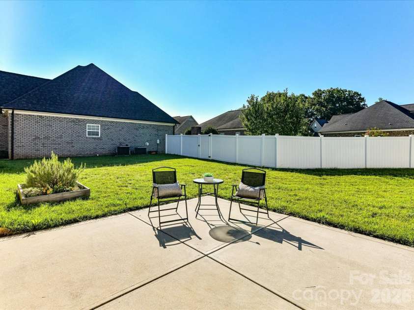 423 Ellicott Lane, Locust, NC 28097.  MLS# CAR4401969, YatesRealty ID 37156. 