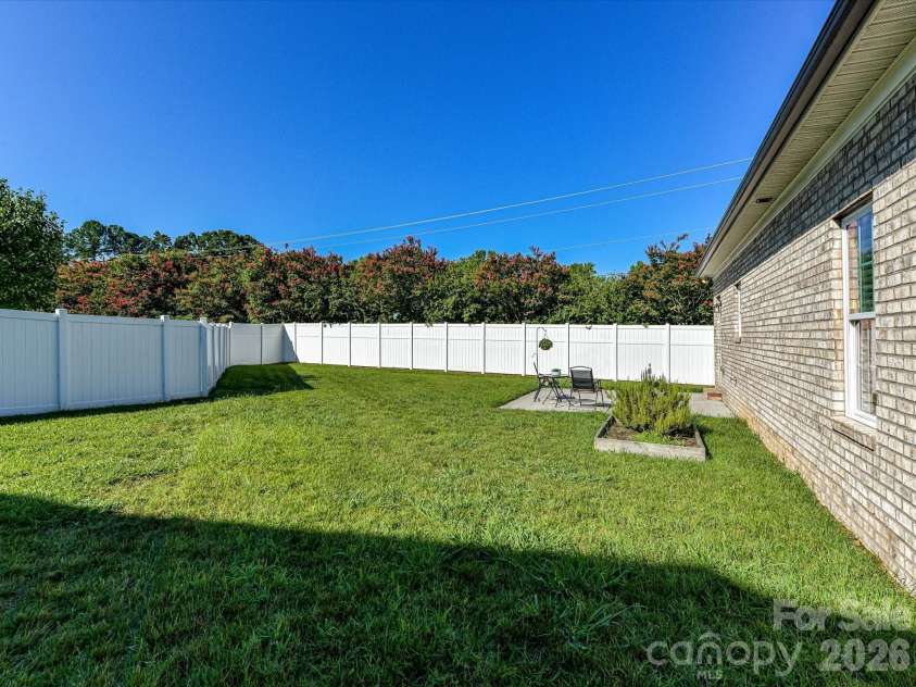 423 Ellicott Lane, Locust, NC 28097.  MLS# CAR4401969, YatesRealty ID 37156. 