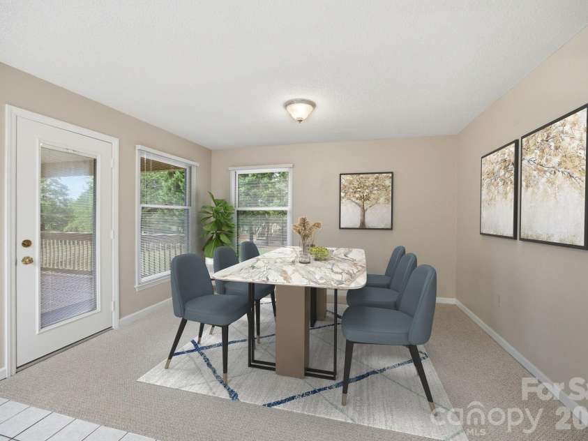20118 Rainbow Circle, Cornelius, NC 28031.  MLS# CAR4404305, YatesRealty ID 37157. 